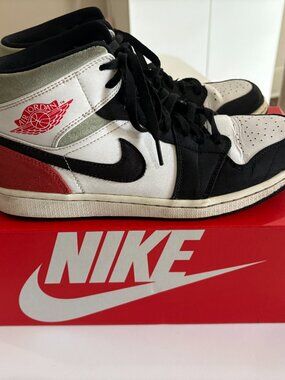 Jordan Air Jordan Mid SE